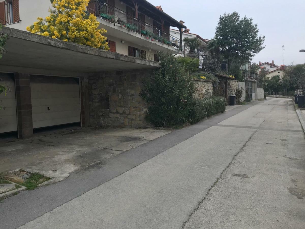 Maeli Apartment Lucija Bagian luar foto