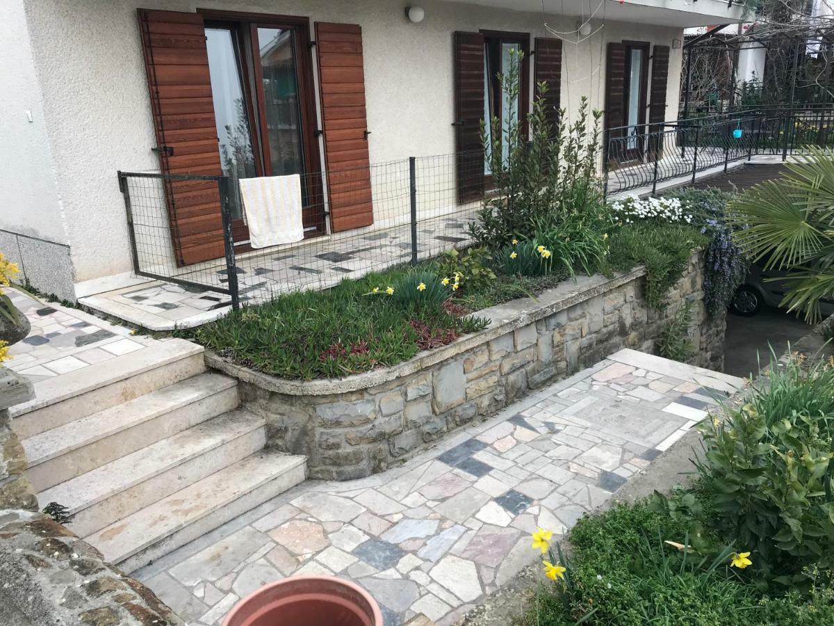 Maeli Apartment Lucija Bagian luar foto